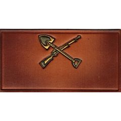 Name tag Shovel and Gun